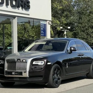 Rolls-Royce Ghost 6.6 V12 Auto – Black Kirsch Metallic, 3 Owners