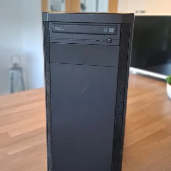 Fractal Desktop PC with GTX 1070 Ti