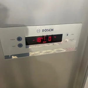 Bosch American Double Door Non Plumb Fridge Freezer - Image 4