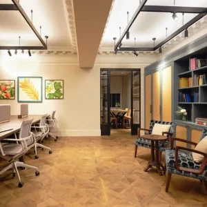 Furnished private offices with 2 to 60 desks - Image 2