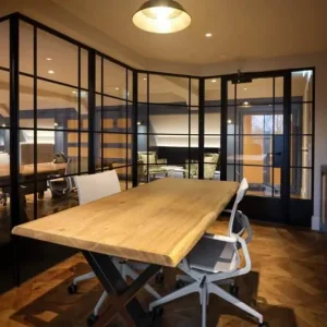 Furnished private offices with 2 to 60 desks - Image 5