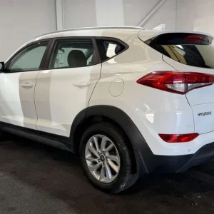 2018 Hyundai Tucson SE Nav Blue Drive 2WD GDi 5dr SUV - Image 4