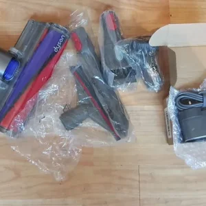 dyson cyclone v10 total clean cordless vacuum cleaner - Image 2