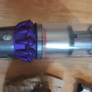 dyson cyclone v10 total clean cordless vacuum cleaner - Image 3