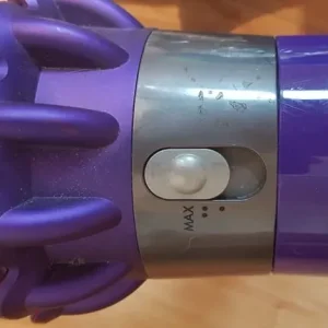dyson cyclone v10 total clean cordless vacuum cleaner - Image 6