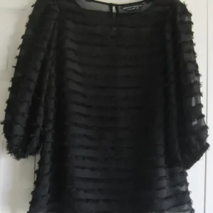 Ladies Tops and T-shirts sizes 8, 10 and 12 - Image 2