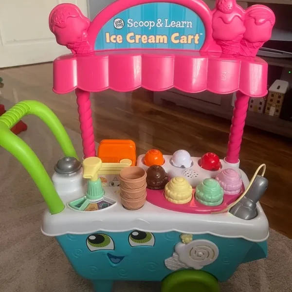 Kids ice cream cart