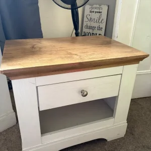 Wiltshire cream oak effect lamp stand
