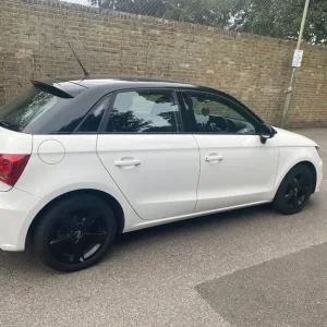 Audi A1 Hatchback 2015 Manual 999cc 5-door - Image 2