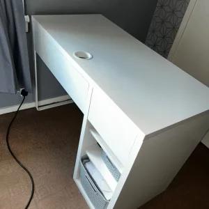 IKEA malm office desk - Image 2