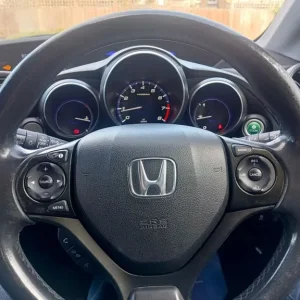 Honda Civic 1.8 2012 manual 5-door hatchback - Image 8