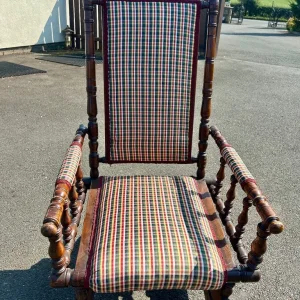 Antique American Platform Rocking Chair – Victorian Style - Image 3