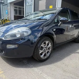 2018 Fiat Punto 1.2 Easy + Euro 6 5-door hatchback - Image 3