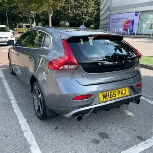 Volvo V40 2.0D 2016 Hatchback - Image 4