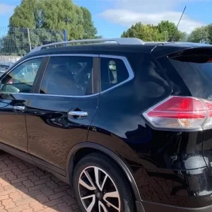 2016 Nissan X-Trail 1.6 dCi Tekna 5dr 4WD with 7 seats - Image 2