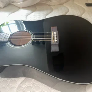 Fender CD-60 V2 acoustic guitar - Image 2