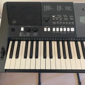 Yamaha PSR-E423 Keyboard with KS7191 Stand - Image 2
