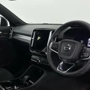2024 Volvo XC40 Ultimate Mild Hybrid Estate - Image 4