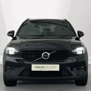 2024 Volvo XC40 Ultimate Mild Hybrid Estate - Image 8