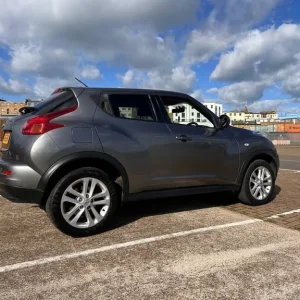 2013 Nissan Juke 1.6 Acenta 5-door hatchback petrol manual - Image 3