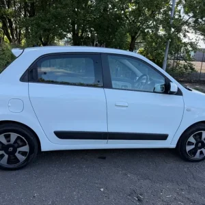 2016 Renault Twingo 1.0 SCE Play 5-door hatchback - Image 5
