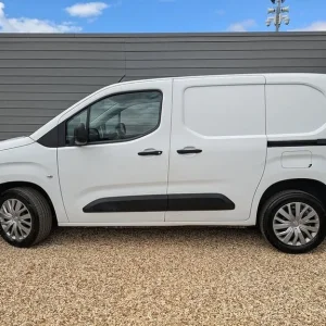 2020 Peugeot Partner BlueHDi 1000 Professional Panel Van Diesel Manual - Image 6