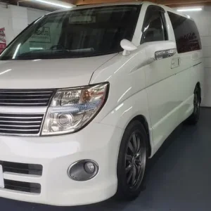 Nissan Elgrand e51 2.5 automatic import 2010 - Image 4