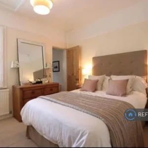 2 bedroom end terrace with private garden in Ramsgate, Thanet - Image 2