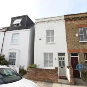 2 bedroom end terrace with private garden in Ramsgate, Thanet