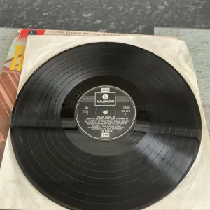 The Beatles Please Please Me vinyl LP - Image 3