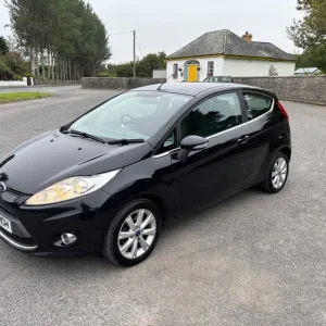 2011 Ford Fiesta Zetec 1.6TDCi manual hatchback - Image 2