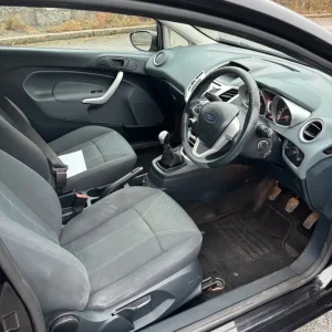 2011 Ford Fiesta Zetec 1.6TDCi manual hatchback - Image 6
