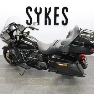 2024 Harley-Davidson FLTRK Touring Road Glide Limited in Vivid Black - Image 5