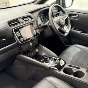 2022 Nissan Leaf 110kW N-Connecta 39kWh 5-door electric hatchback - Image 8