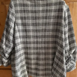 Black and White Marks & Spencer Check 3/4 Sleeve Jersey Blazer - Image 5