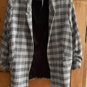 Black and White Marks & Spencer Check 3/4 Sleeve Jersey Blazer