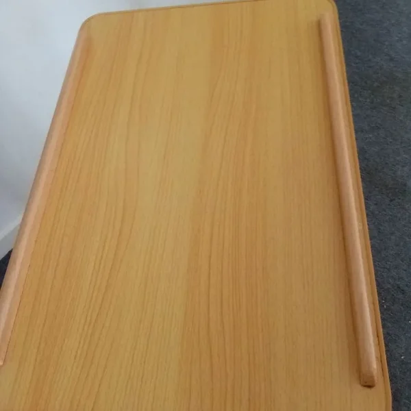 Adiapt over bed table
