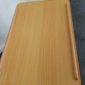 Adiapt over bed table