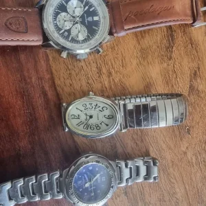 Watches need batteries - Image 3