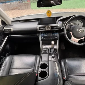 2014 Lexus IS 2494cc 4-door saloon - Image 3