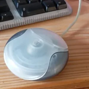 PowerMac G4 with Apple Studio Monitor and accessories - Image 3