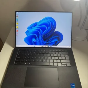 Dell XPS 15 9510 with i7, 32GB RAM, 1TB SSD, RTX 3050 Ti