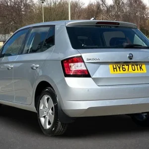 2017 Skoda Fabia 1.0 TSI SE 5-door hatchback - Image 3