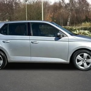 2017 Skoda Fabia 1.0 TSI SE 5-door hatchback - Image 4