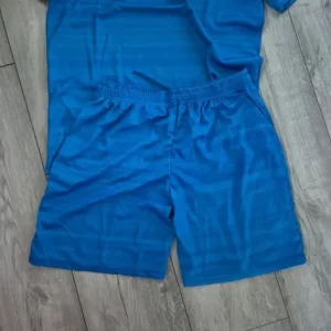 Shorts and tshirt - Image 4