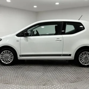 2016 Volkswagen up! Look up! 1.0L Petrol Manual Hatchback - Image 6