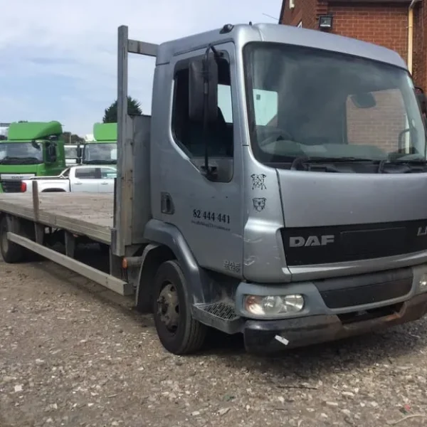 Leyland DAF LF 4x2 7.5 Ton Day Cab