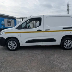 2021 Citroen Berlingo 1.5 Bluehdi 1000Kg Enterprise Pro 100Ps [6 Speed] Small Van Diesel Manual - Image 4