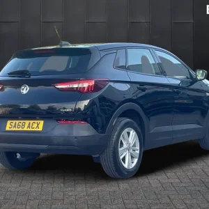 2018 Vauxhall Grandland X 1.2T SE 5-door hatchback - Image 2