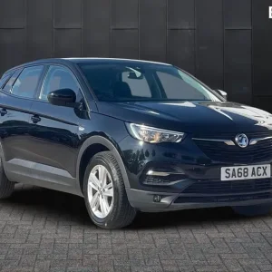 2018 Vauxhall Grandland X 1.2T SE 5-door hatchback